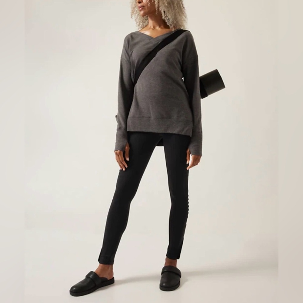 Athleta Charcoal Gray Heather Soft Coaster Luxe V-Neck Sweater size Small EUC - Picture 2 of 10